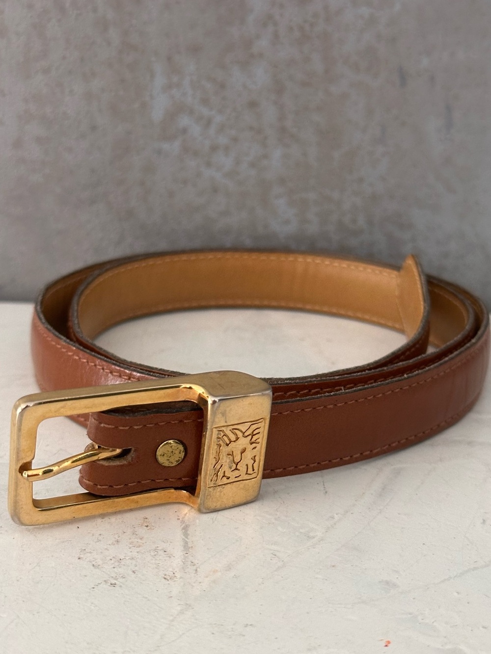 VINTAGE ANNE KLEIN LEATHER BELT M